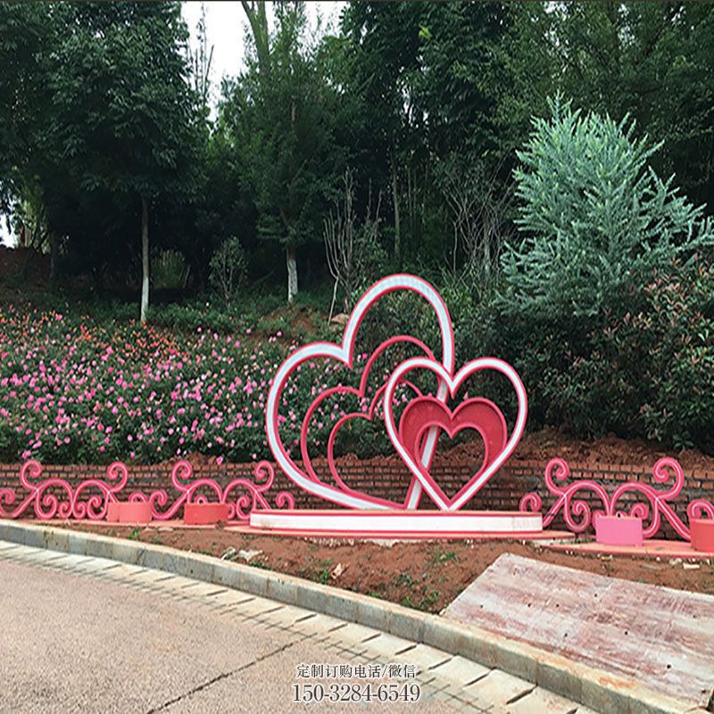 地產(chǎn)love雕塑提供，露天雕塑，生產(chǎn)燈光love雕塑
