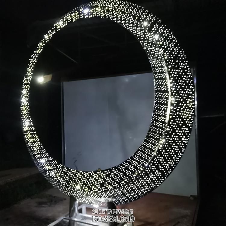 圓環(huán)雕塑定制，小區(qū)雕塑，建筑不銹鋼圓環(huán)雕塑提供